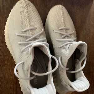 Yeezy Boost 350 V2
